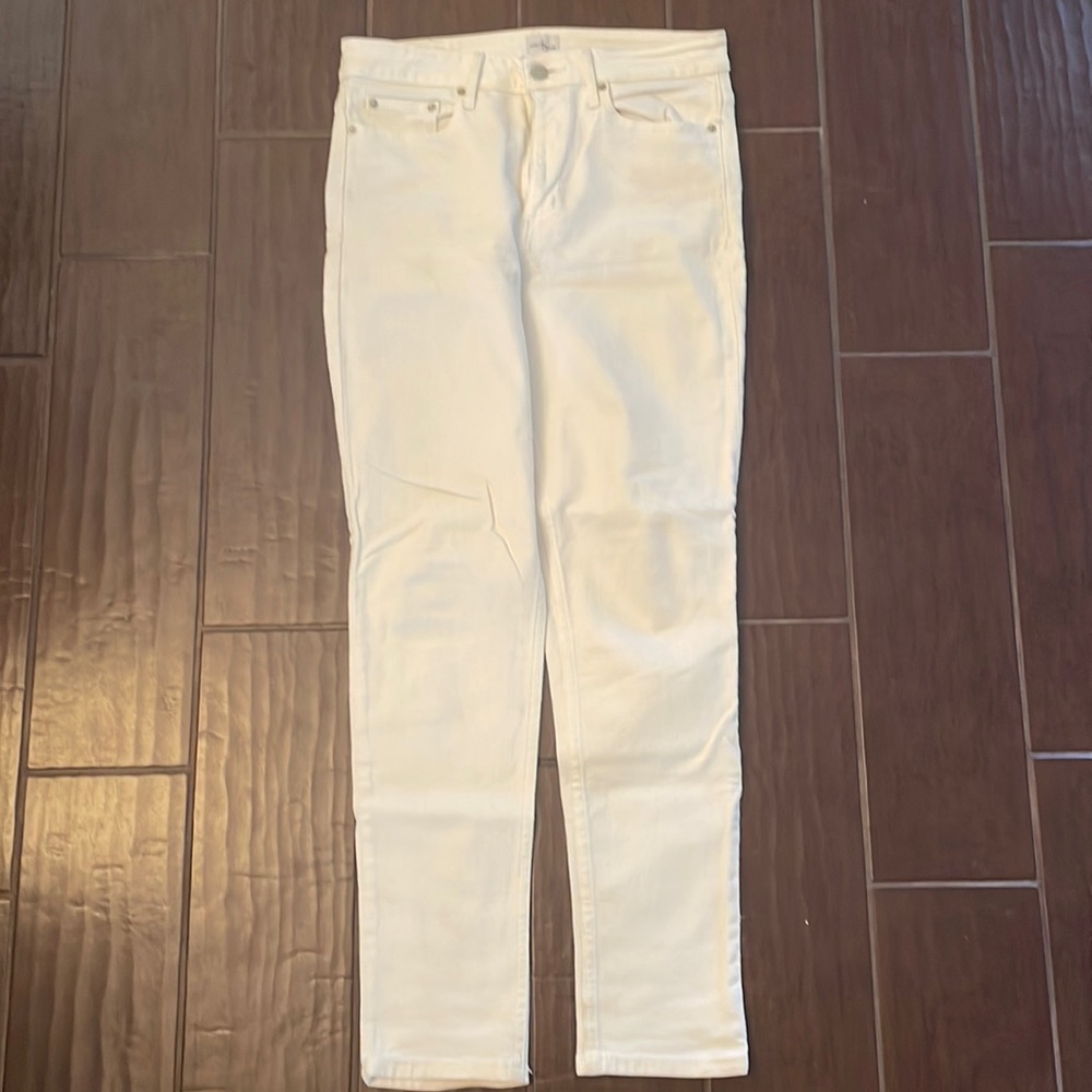 White skinny jeans